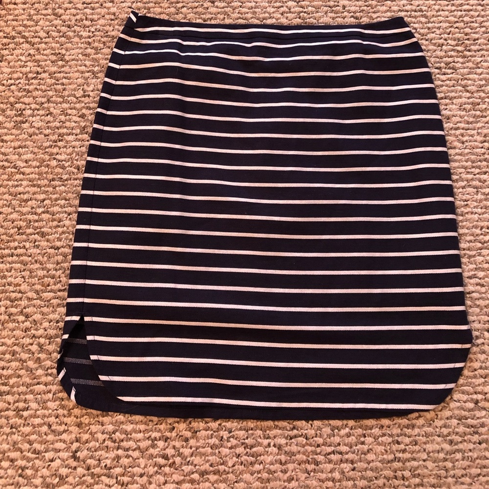 Loft pencil skirt